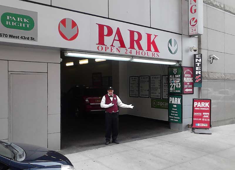 Metropolitan West Parking